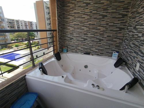 Fotografie z fotogalerie ubytování Relax en Ricaurte, Jacuzzi privado, 94 Mts v destinaci Ricaurte