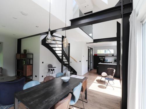 Φωτογραφία από το άλμπουμ του Home for Family & Pets σε Westermient