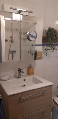 Koupelna v ubytování Les Ondines