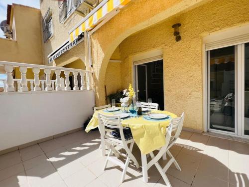 Sunny, South-Facing & Welcoming