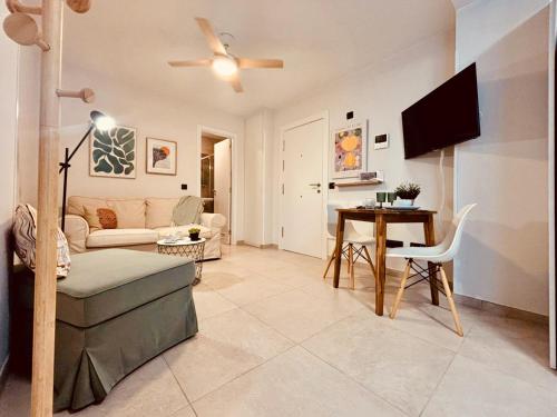 Click & Guest - City & Sea Gran Canaria JD11LP