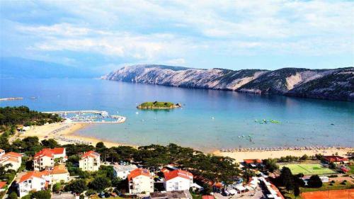 Apartment in Lopar with Two-Bedrooms 1