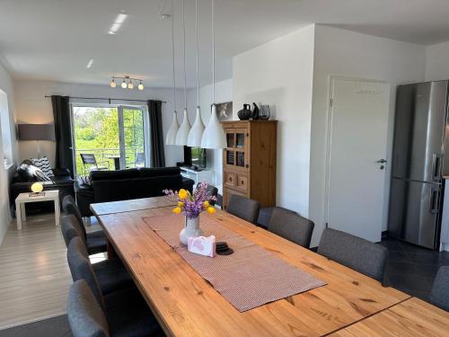 Kuchyň nebo kuchyňský kout v ubytování Family-Friendly Vacation House