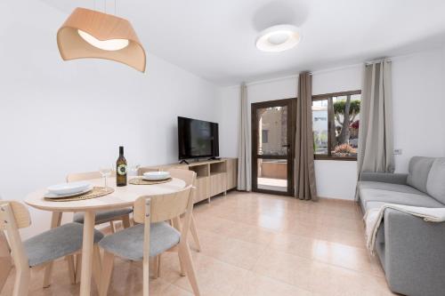 Home2Book Modern Stay at Oasis Duna, Corralejo