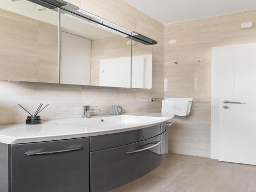 Apartment 5 km from Trogir s center