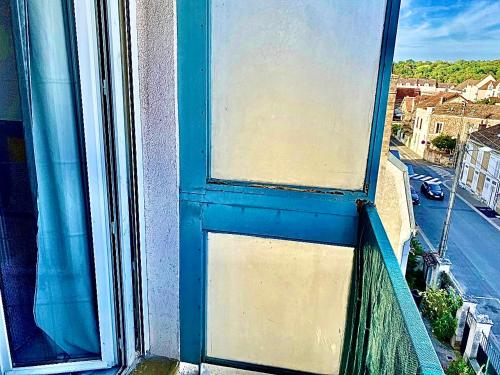 Балкон или терраса в APPARTEMENT PROCHE GARE ET CENTRE VILLE