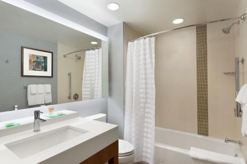 Koupelna v ubytování Hyatt Place Buffalo / Amherst, NY