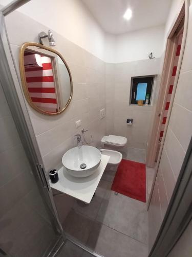 Ένα μπάνιο στο Casa Rosso Blu B&B Zia Vivina