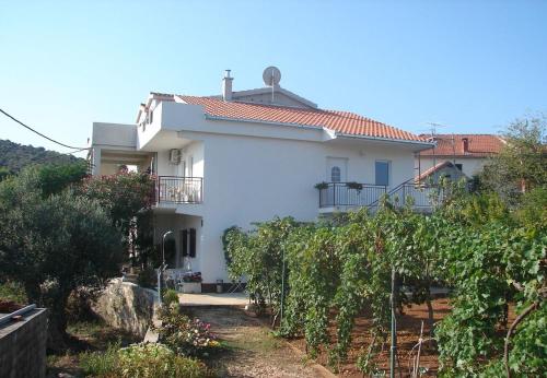 Zahrada ubytování Apartment Slaven