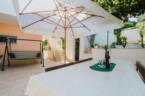 Apartments Dome