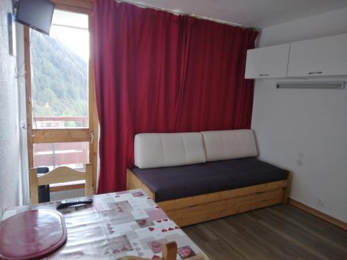 Studio cosy pour 2 · Balcon · Proche pistes et commerces · Animaux admis - FR-1-181-2234