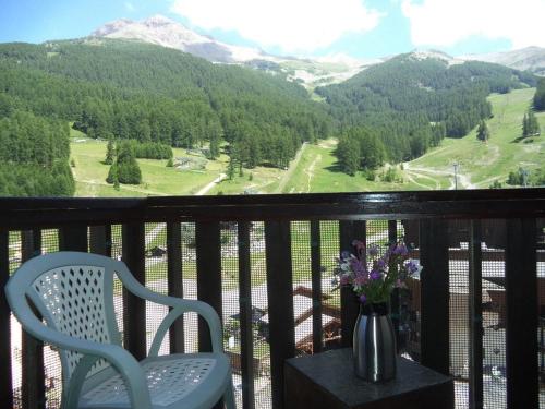 Studio 4 pers au pied des pistes avec balcon - FR-1-322-550