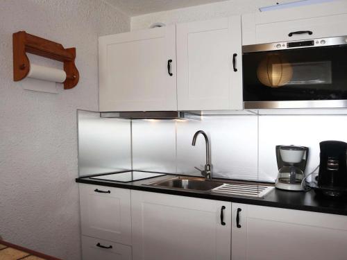 Studio au cœur des Orres 1650, accès pistes, balcon - FR-1-322-574