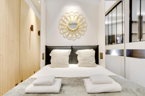 Pick A Flat's apartment in Champs-Elysées - Rue Marbeuf