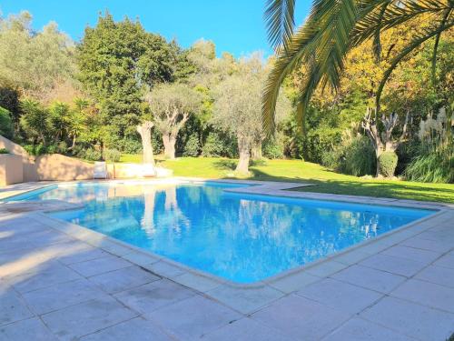 Photo de la galerie de l'établissement Superbe 4P in RDJ avec piscine residence - Parking, à Cagnes-sur-Mer