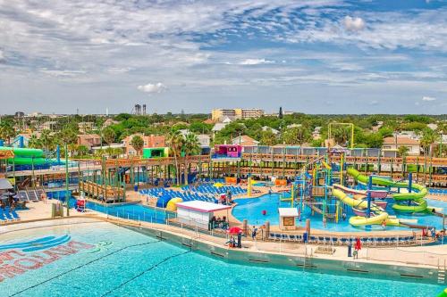 an empty water park with a water slide at Cozy Studio Suite Near Beach w Kitchenette #5 in Daytona Beach Shores