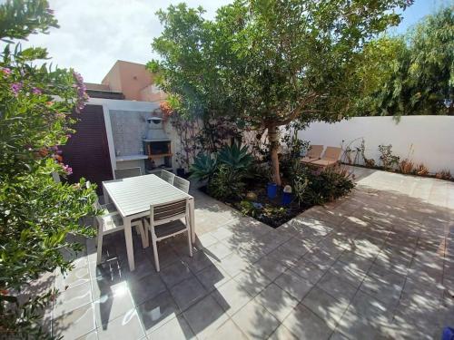 Villa KITE KATE, cozy space, house and garden