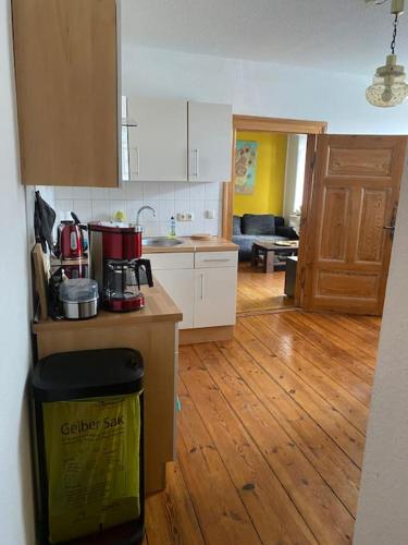Kuchyň nebo kuchyňský kout v ubytování Schöne Wohnung zentrumsnah