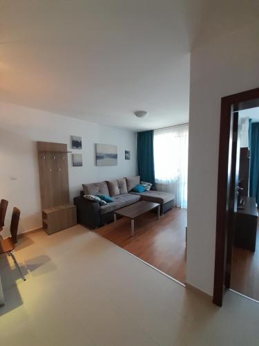 Apartments Belvedere B303
