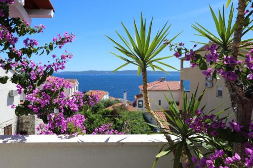 Trogir Čiovo big seaview apartment near the sea