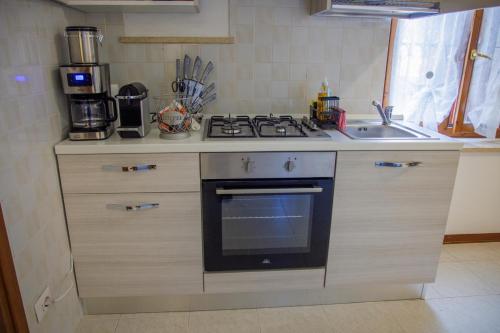 Dapur atau dapur kecil di Mario&Elena House