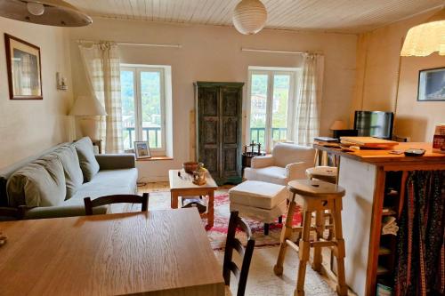 Χώρος καθιστικού στο Spacious apartment in Serre Chevalier