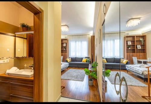 luxury design flat in the center 1075 Budapest, 1 Károly körút kép - 3
