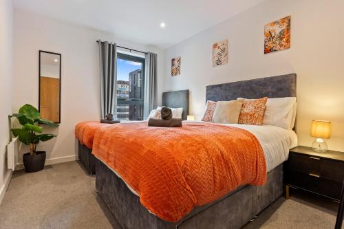 Shanti Suite - 2BED 2BATH City Centre - WIFI - Netflix- Parking- Modern- Perfect for Family, Contractors, Leisure, Business by Shanti Nights photo 11