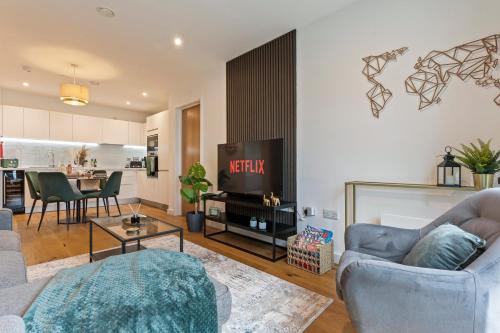 Shanti Suite - 2BED 2BATH City Centre - WIFI - Netflix- Parking- Modern- Perfect for Family, Contractors, Leisure, Business by Shanti Nights photo 12