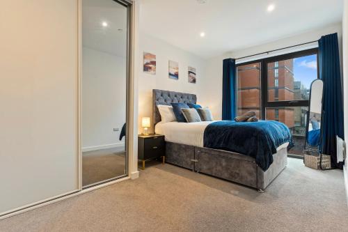 Shanti Suite - 2BED 2BATH City Centre - WIFI - Netflix- Parking- Modern- Perfect for Family, Contractors, Leisure, Business by Shanti Nights photo 10