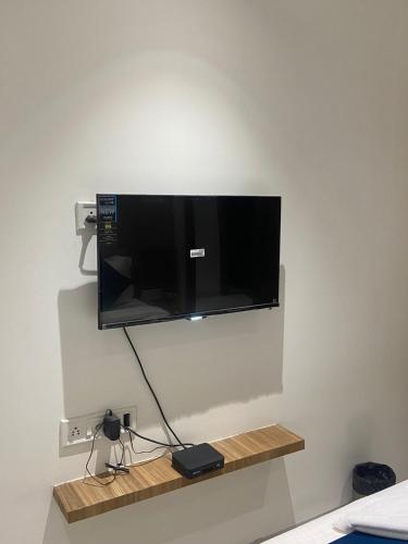 TV/Unterhaltungsangebot in der Unterkunft JMB Hotel Height