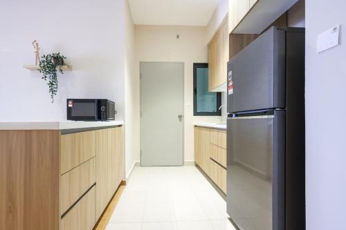 Η κουζίνα ή μικρή κουζίνα στο Maya Bay Residence Banting Icon Stay