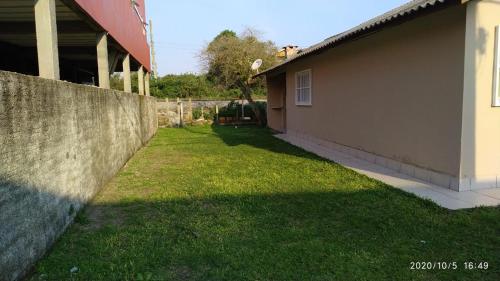 Κήπος έξω από το Casa Conceito de Hospedar