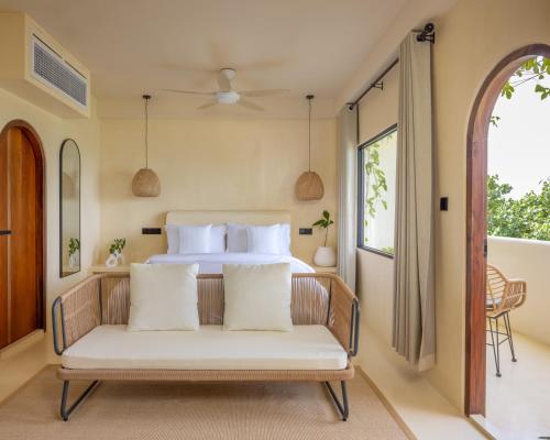 Isla Retreat