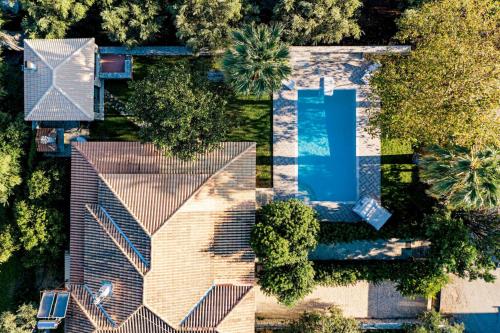 Bazén v ubytování Eleonas Private pool villa nebo v jeho okolí