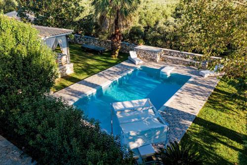 Bazén v ubytování Eleonas Private pool villa nebo v jeho okolí