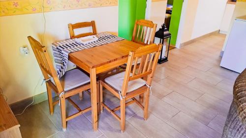バラトンケレストゥールにあるZalán apartmannのギャラリーの写真