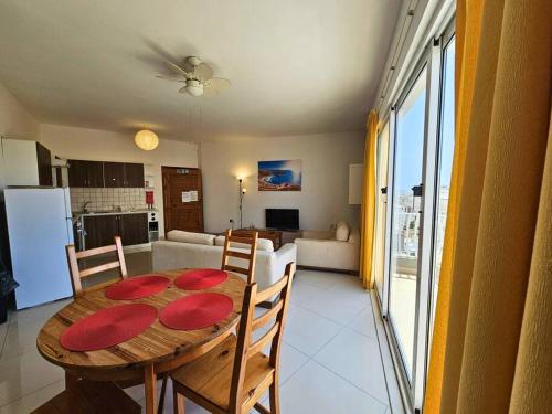 Gallery image of Bright & Spacious Village Apartment in Mġarr
