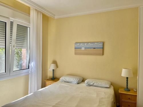 Foto Villa con jardín en Oliva Nova Golf a 100m de la playa 2