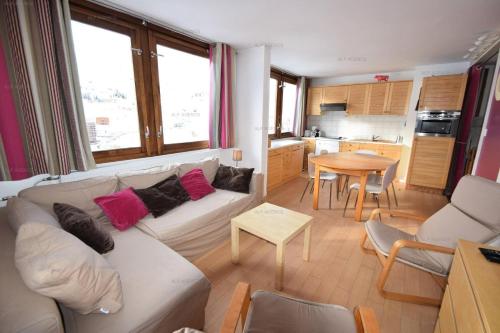 Photo de la galerie de l'établissement Résidence Le Mont Blanc - 3 Pièces pour 7 Personnes 504, à Aime La Plagne