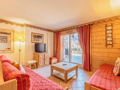 Photo de la galerie de l'établissement Luxueux Apt 8pers avec piscine & spa, pied de pistes, St Martin de Belleville - FR-1-461-13, à Saint-Martin-de-Belleville