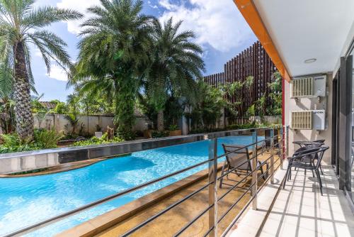 Kolam renang di atau dekat dengan Mai Khao Beach Condo Hotel by VillaCarte