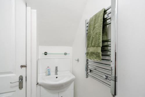 Swiss Heaven - Spacious 3 Bedroom House photo 7