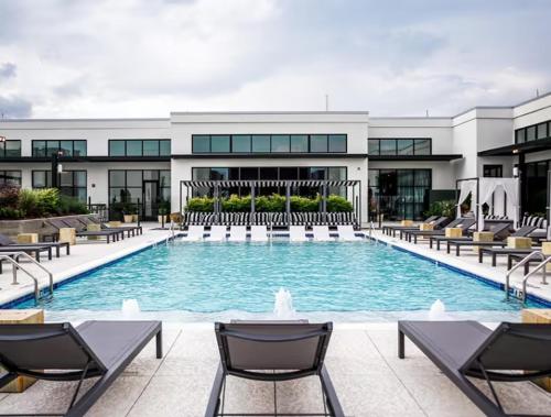 an image of a swimming pool at a hotel at Modern luxury at the Interlock in Atlanta