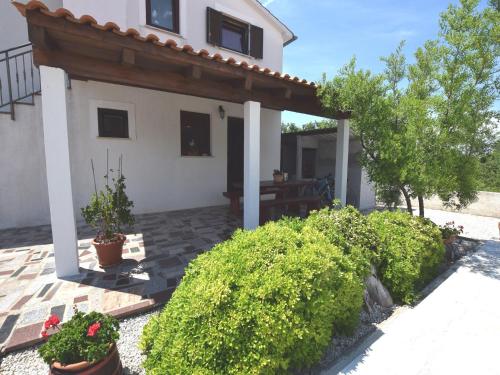 Lovely apartment with pool in Poreč