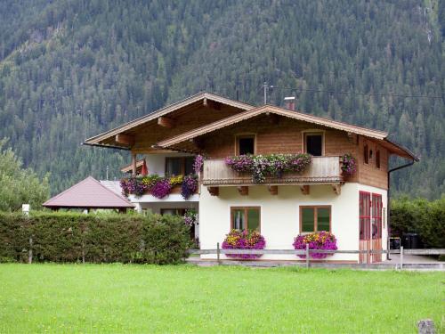 Alluring Apartment with Swimming Pool in Waidring Tyrol