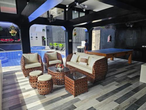 Gallery image of Gailles Luxury Villa Hotspring Resort in Pansol in Calamba