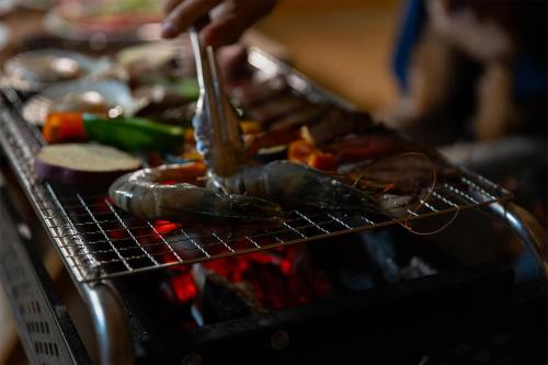 Makanan di atau berdekatan rumah percutian