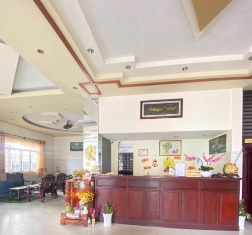 a lobby of a hospital with a reception desk at Khách sạn Kim Phụng Ngân in Can Tho