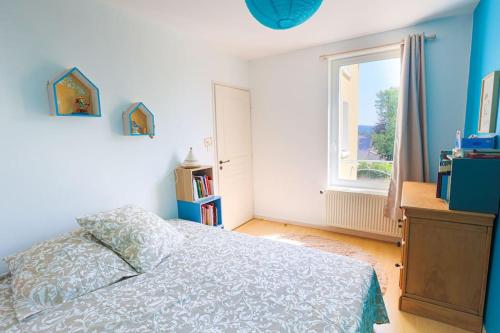 Photo de la galerie de l'établissement L'Odyssée familiale - WIFI Parking, au Chambon-sur-Lignon